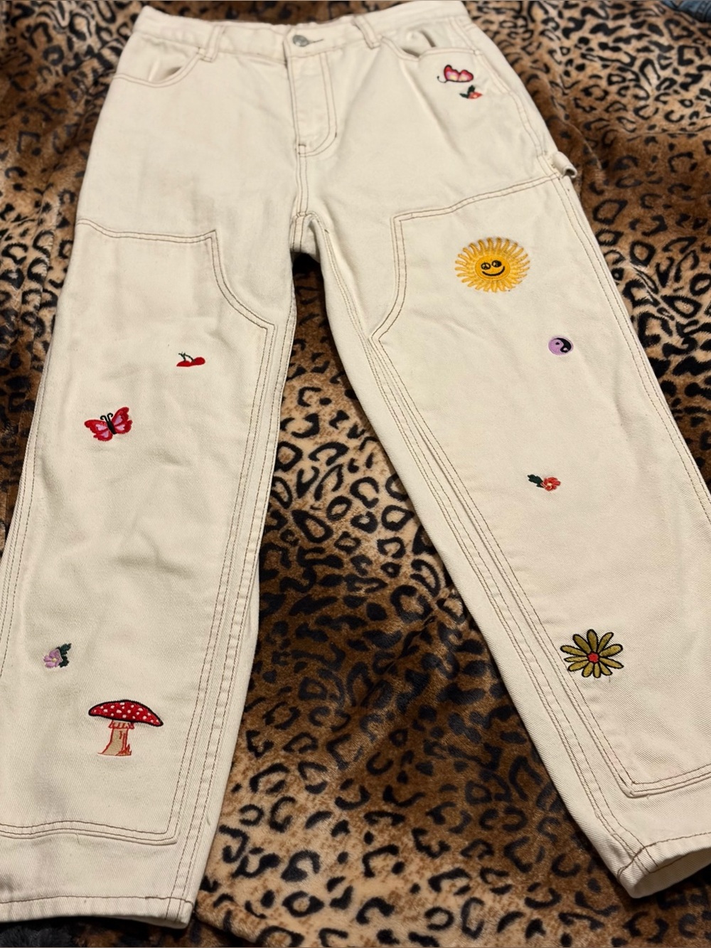PacSun Cream Embroidered Casual Jeans